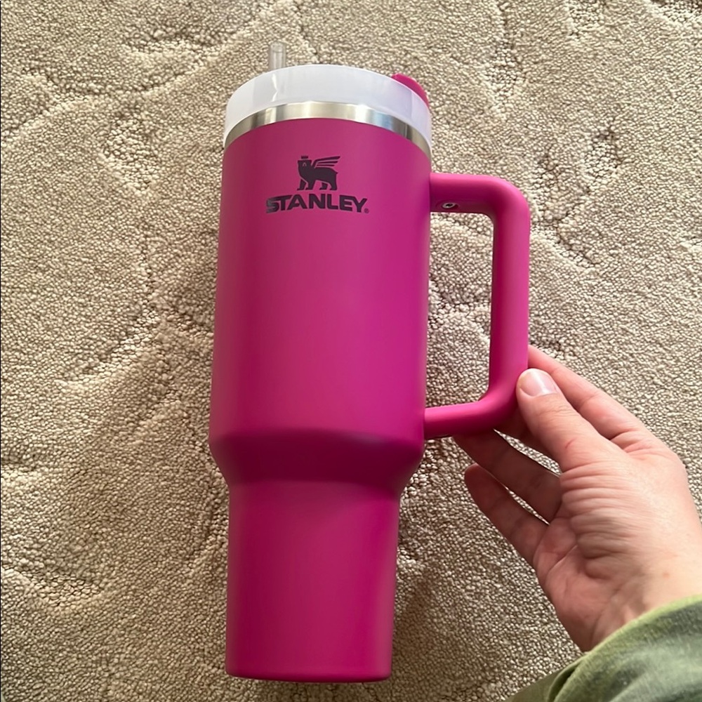 Stanley The Quencher H2.0 FlowState™ Tumbler | 40 OZ × 1
Color: Fuchsia - Picture 1 of 6